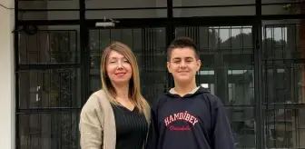 Çanakkaleli ortaokul öğrencisi 'telif hakları' afişiyle Türkiye birincisi oldu