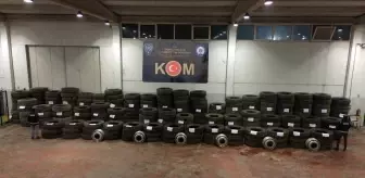 Denizli'de bir tırda gümrük kaçağı 263 araç lastiği ele geçirildi
