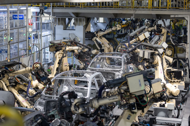 World-renowned car brand recalls more than 51,000 vehicles