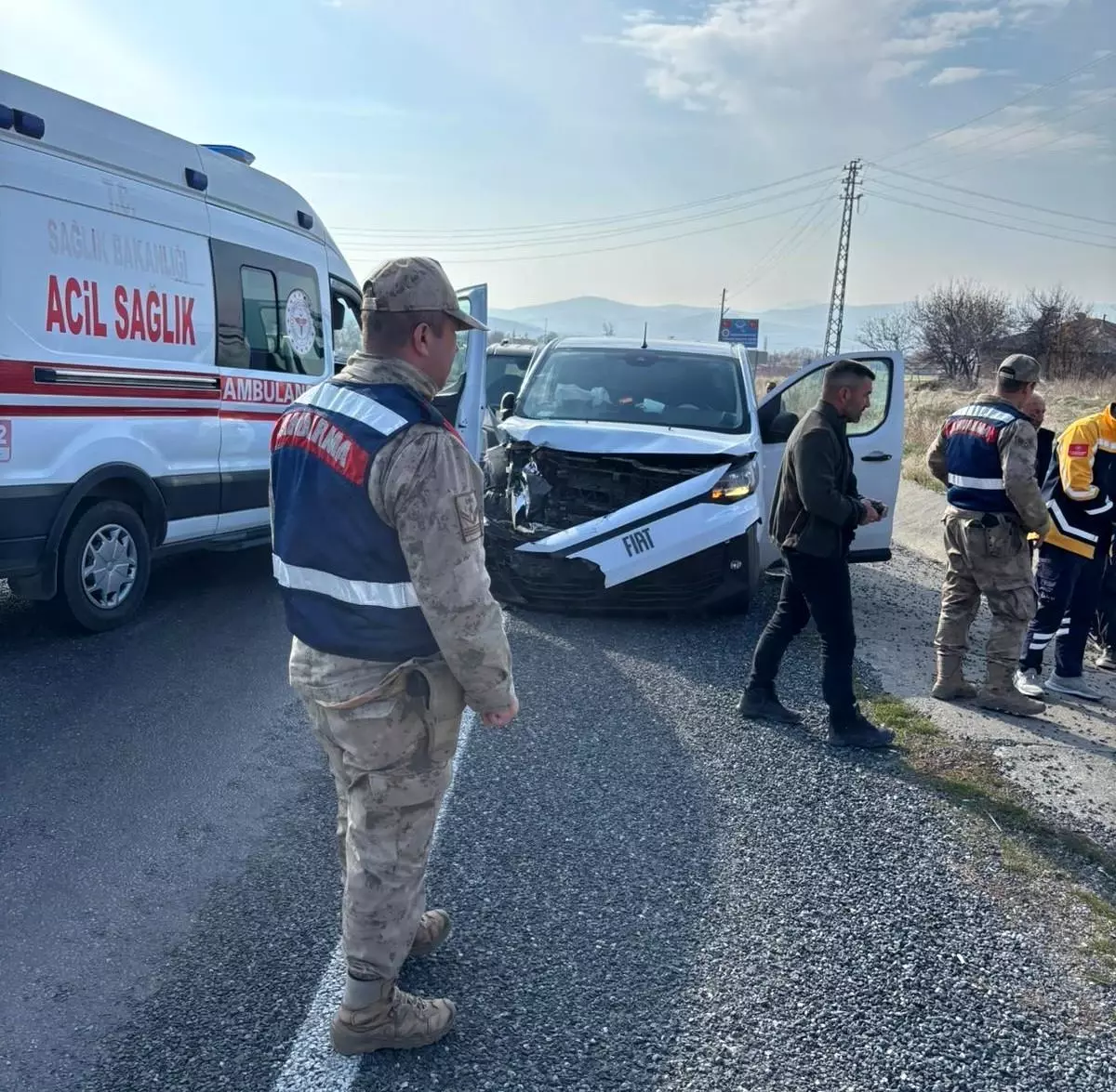 Elazığ'da trafik kazası: 3 yaralı