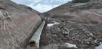 Erzurum'daki Doruklu Barajı'nda yol kazıları ile sahil sıyırma imalatı tamamlandı