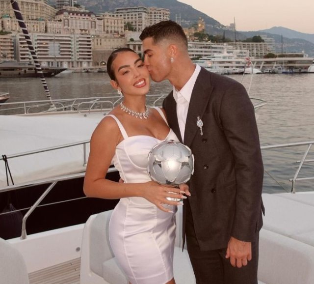 evlilik icin 10 yil bekletmisti cristiano 19388068 7623 m