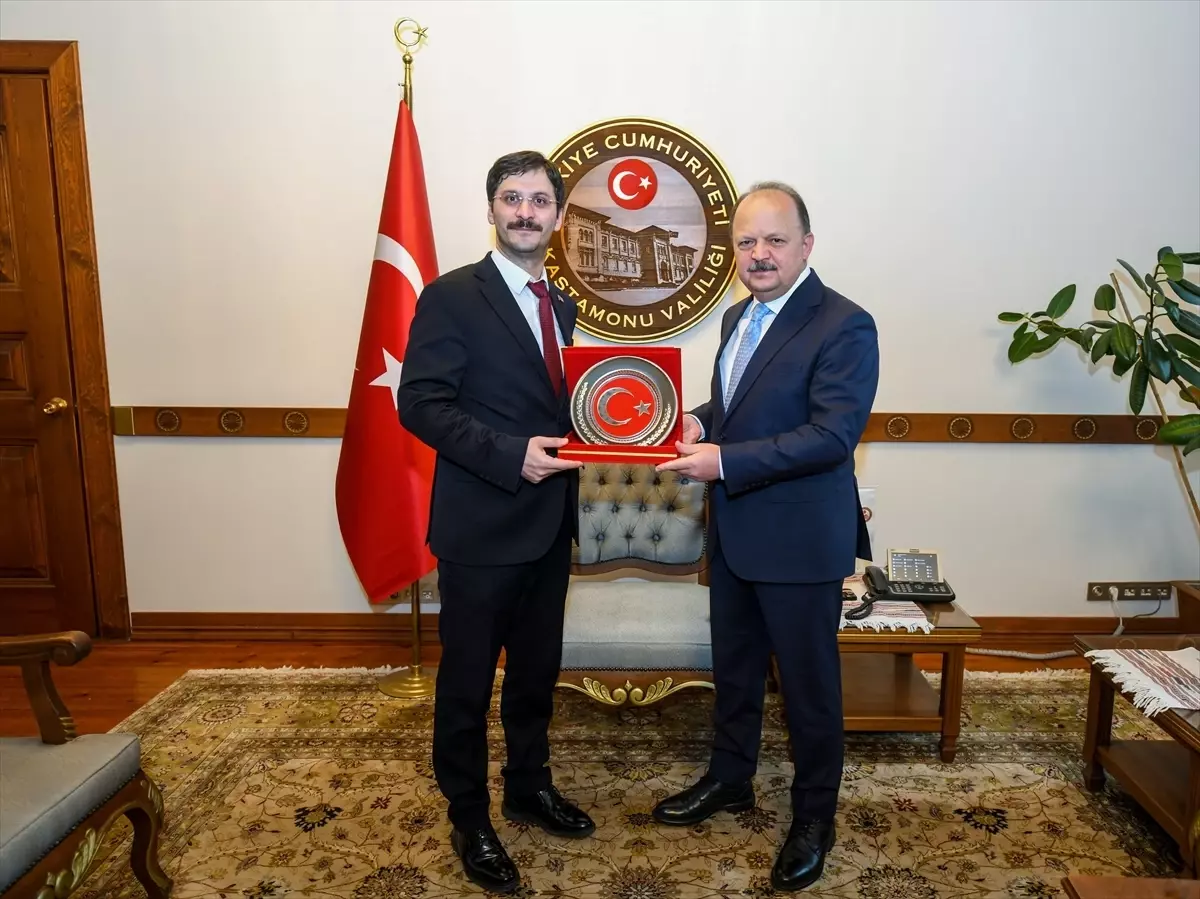 Halk Sağlığı Genel Müdürü Demirkol'dan Kastamonu Valisi Dallı'ya ziyaret