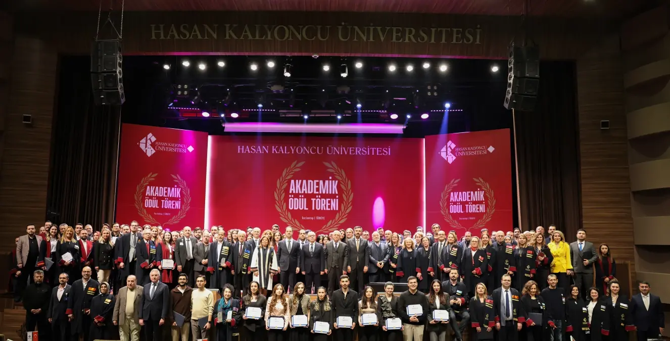 Hasan Kalyoncu Üniversitesi'nde 'Akademik Ödül Töreni' gerçekleştirildi