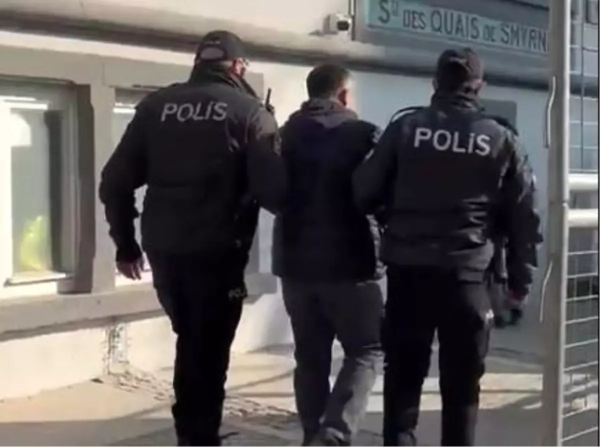'Karşılıksız çek' firarisi Konak'ta yakalandı