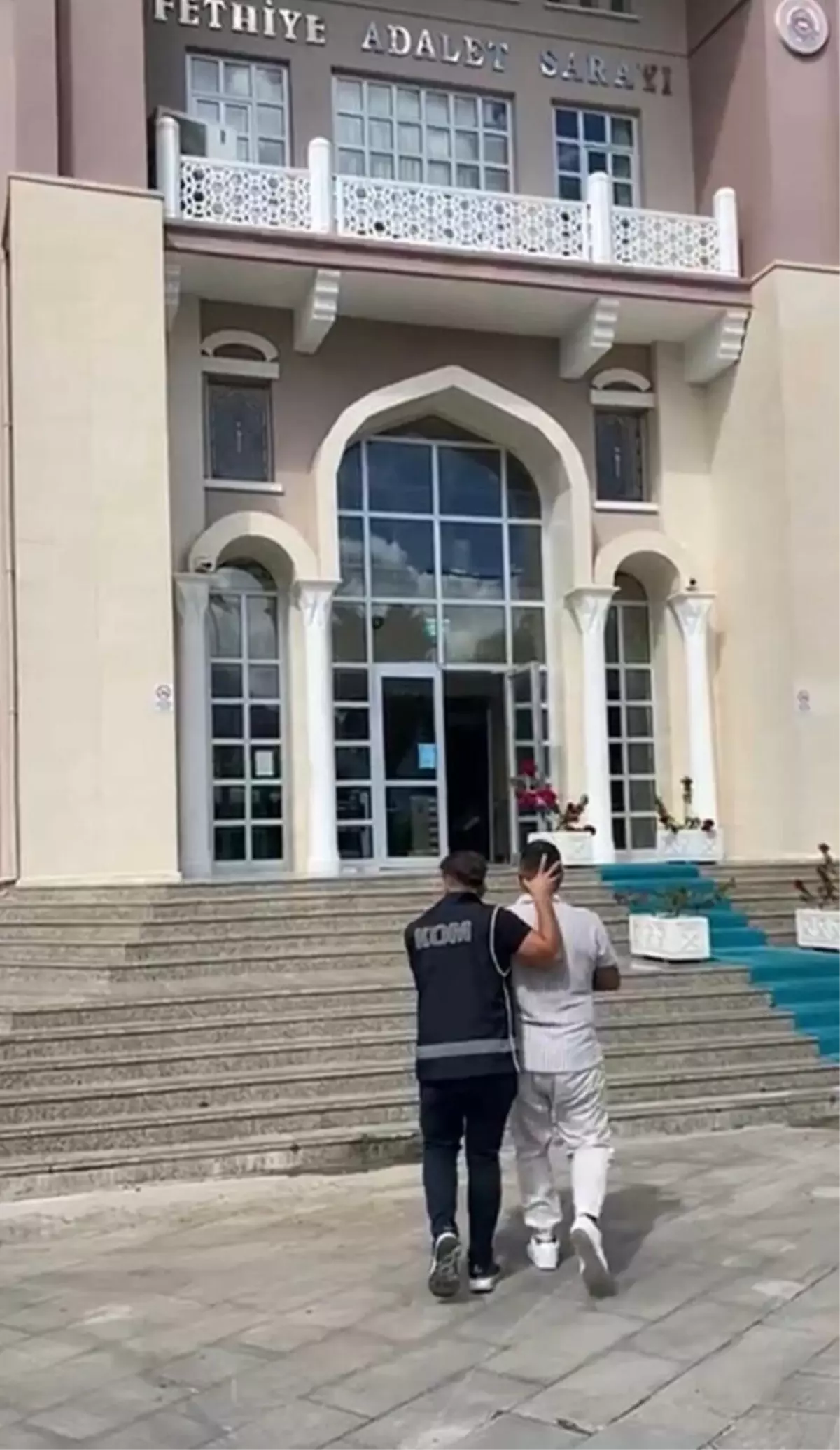 Muğla'da firari FETÖ hükümlüsü yakalandı