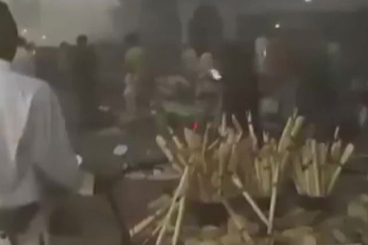 Nijerya'da camiye bombalı saldırı: 7 ölü