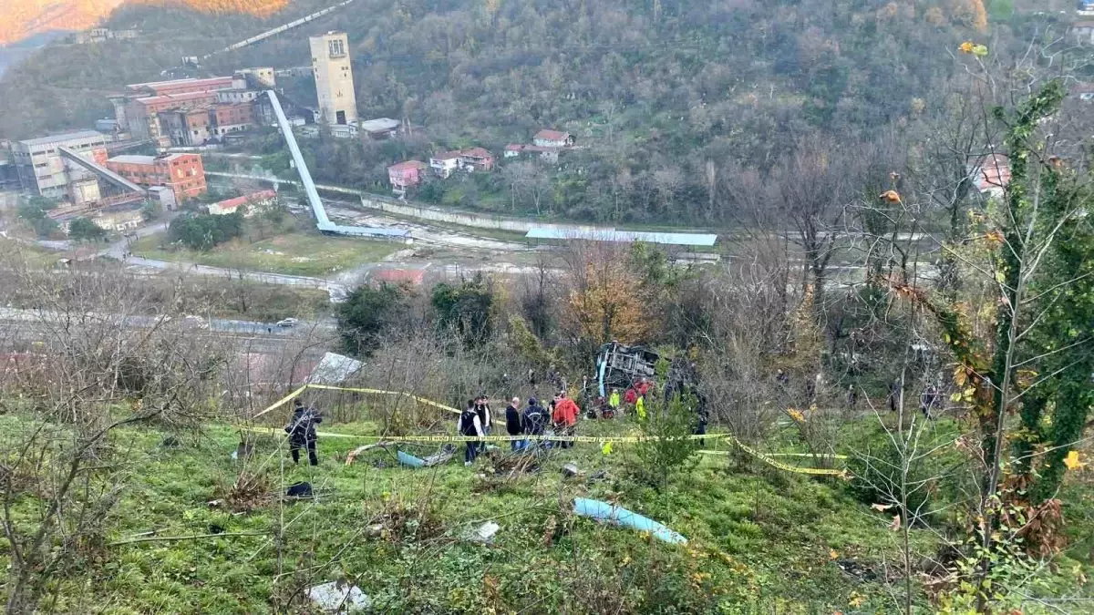 Ortaokul öğrencisinin öldüğü servis kazasında 6 kamu görevlisine hapis talebi