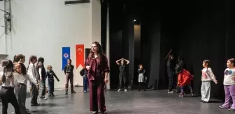 Trabzon'da çocuklara yönelik drama eğitimleri veriliyor