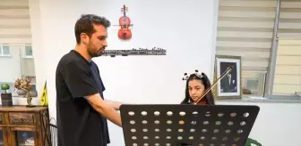 Ümraniye Belediyesinin Müzik Akademisi eğitimlerini sürdürüyor