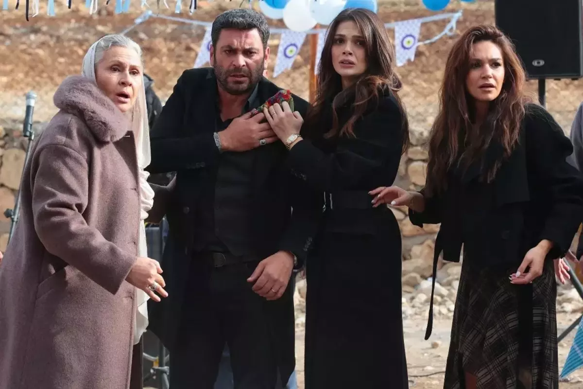 Uzak Şehir'in başrol oyuncusu zor günler geçiriyor! Sete ara verdi, yeni bölüm yayını net değil
