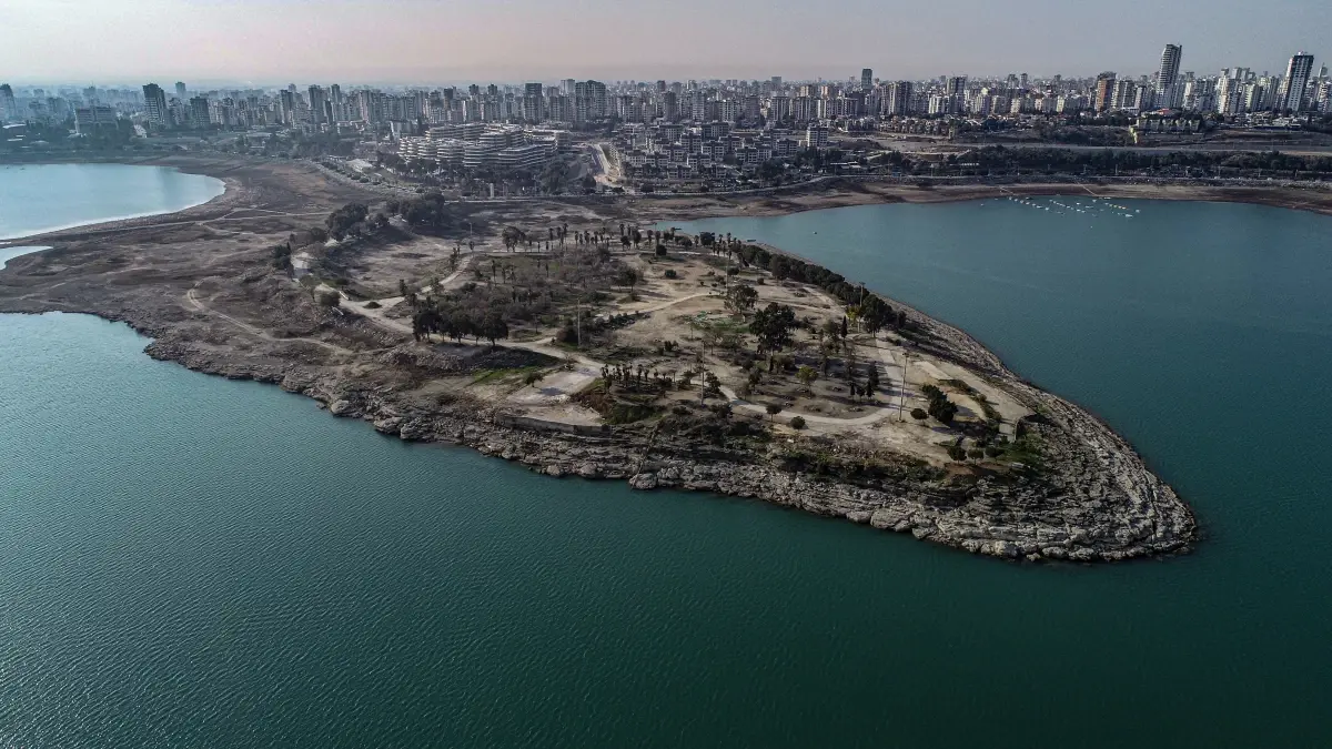 Adana'da adadaki kaçak yapılar yıkıldı; bölgenin son hali havadan görüntülendi