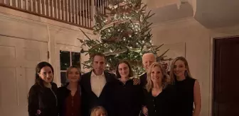 Biden'dan Noel fotoğrafı kafaları karıştırdı, neredeyse görünmez oldu