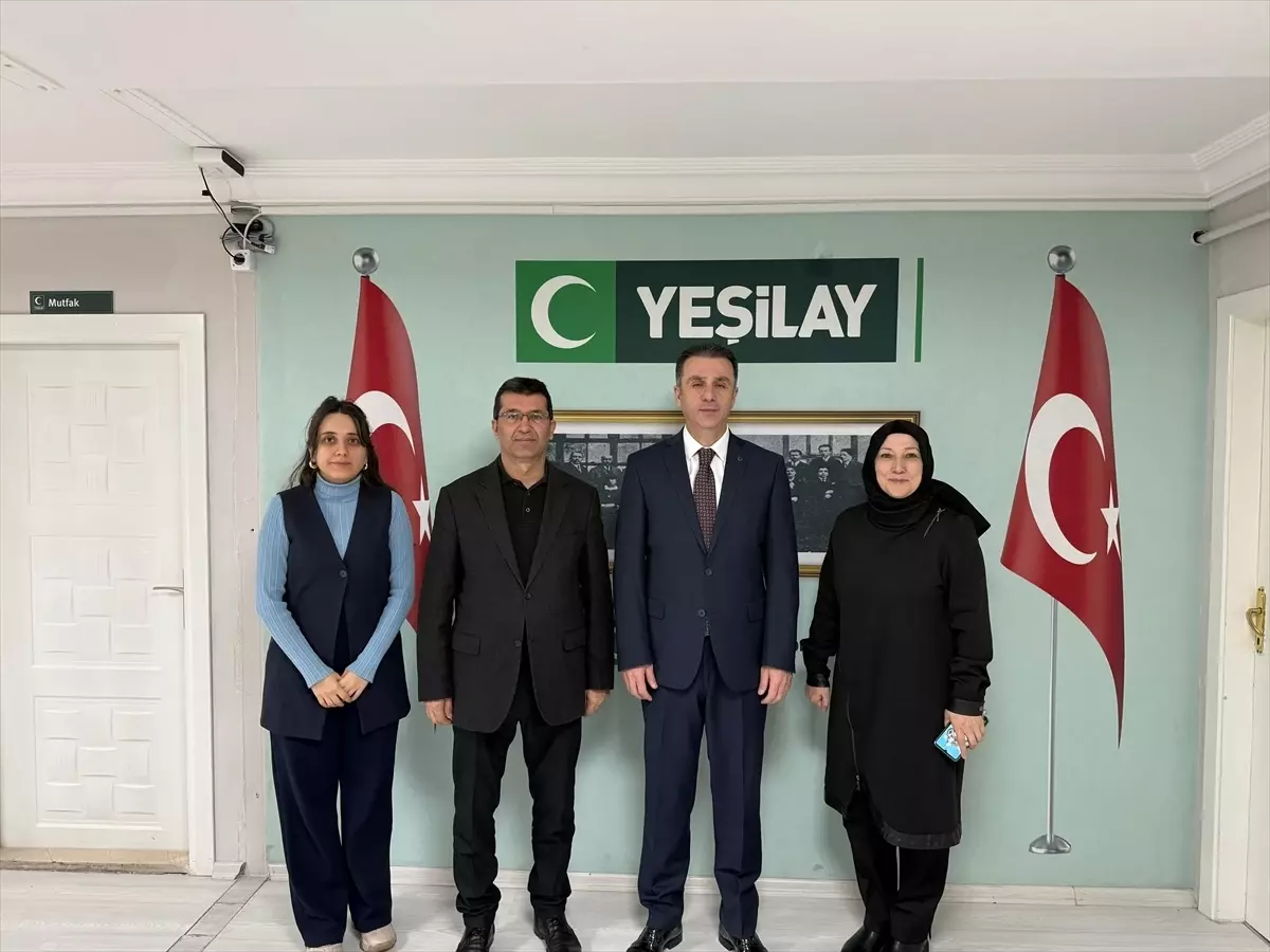 Çorum Cumhuriyet Başsavcısı Bektaş, Yeşilay'ı ziyaret etti