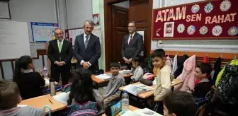 Edirne Valisi Sezer öğrencilerle bir araya geldi