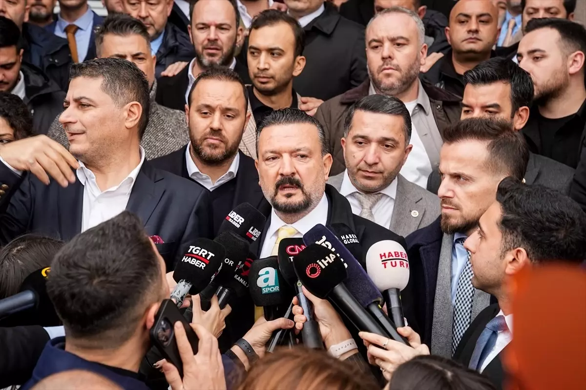 Fenerbahçe Yönetim Kurulu üyelerinden, Çağlayan Adliyesi'nde açıklama