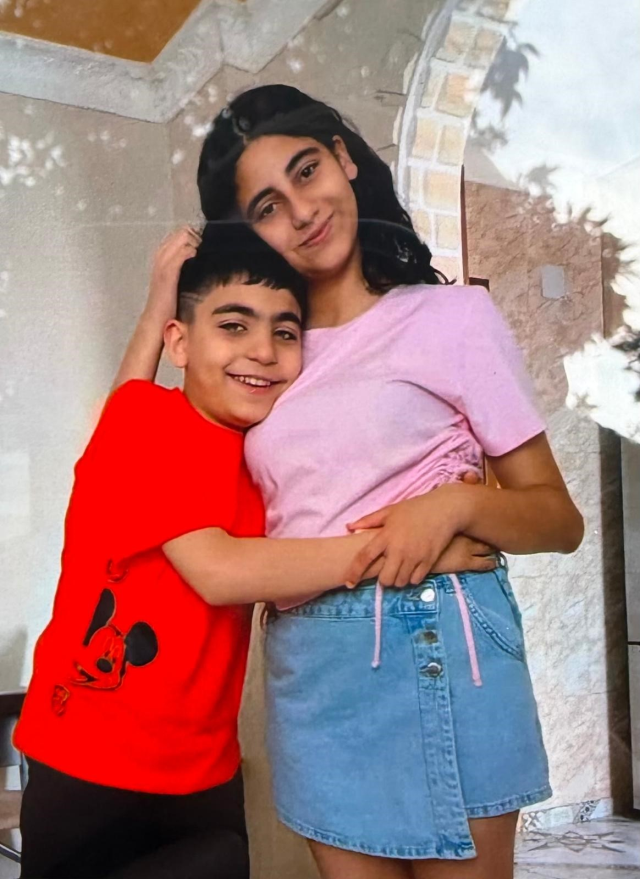 İki çocuğu öldürülen annenin feryadı yürek yaktı: Gözü açık gitmiş yavrum