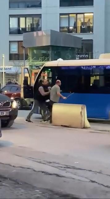 kadikoy de sopali kavga kamerada 19388756 5308 m