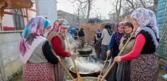 Kastamonu'da Regaip Kandili'nde asırlık 'helva ikramı geleneği' yaşatıldı