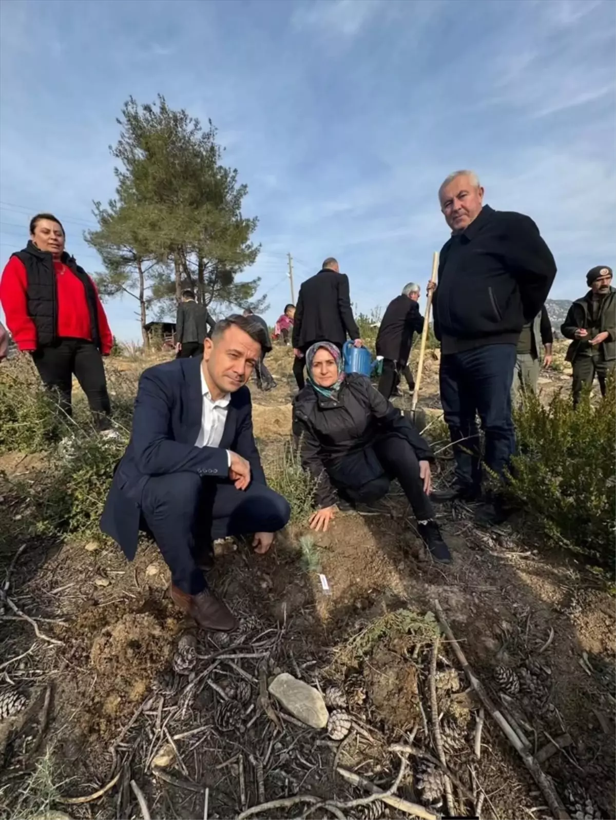 Kozan'da şehitler anısına fidan dikildi