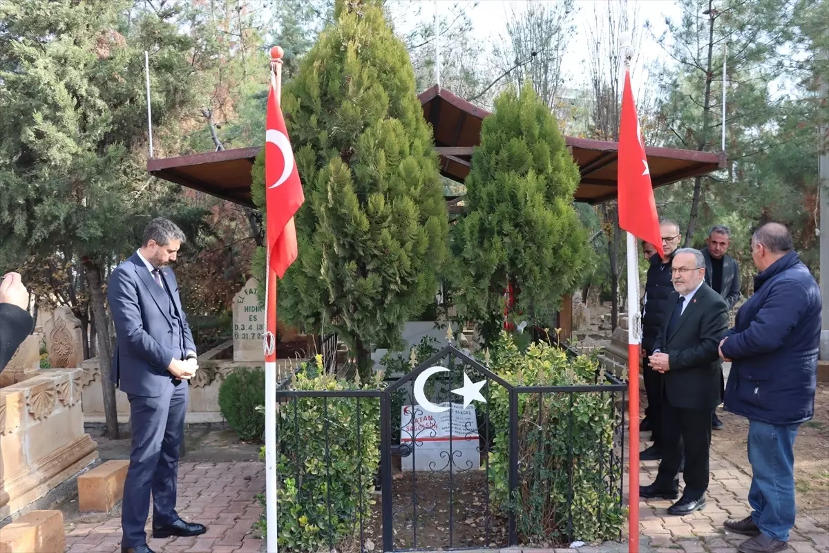 Mardin'de 15 Temmuz şehidi mezarı başında anıldı