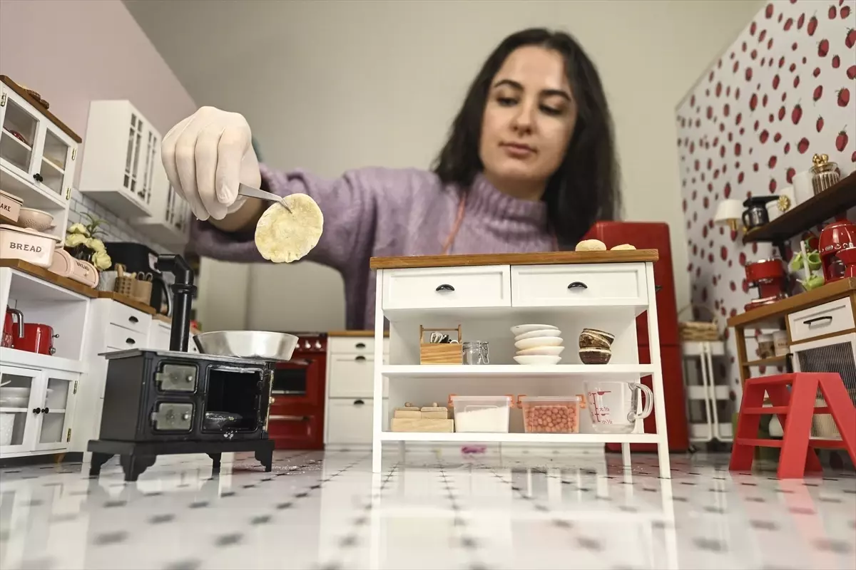 Minyatür mutfakta Türk ve dünya tatları 'tek lokmalık' sunuma dönüşüyor