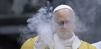 Papa 14. Leo, Vatikan'da ilk kez Noel ayini yönetti