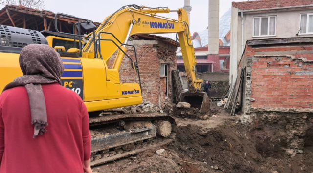 site insaatinda topraktan cikanlari gorenler 19391168 9089 m