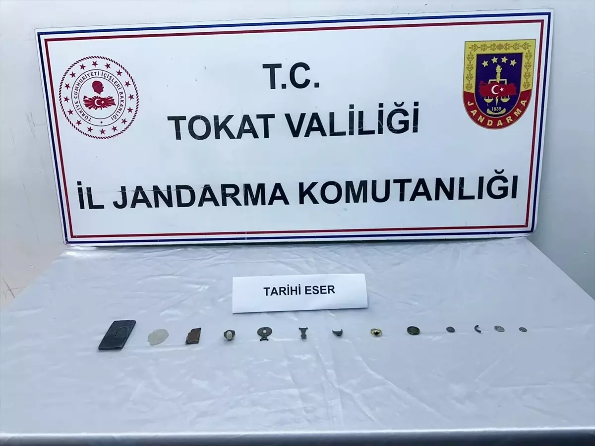 Tokat'ta tarihi eser operasyonunda 13 parça obje ele geçirildi