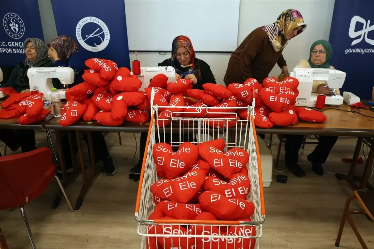 Toplumun farklı kesimleri 'Özel bireyler için' bir araya geldi