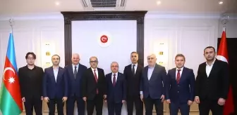 Türk gazetecilere 'Azerbaycan Basınının 150. Yılı' madalyası