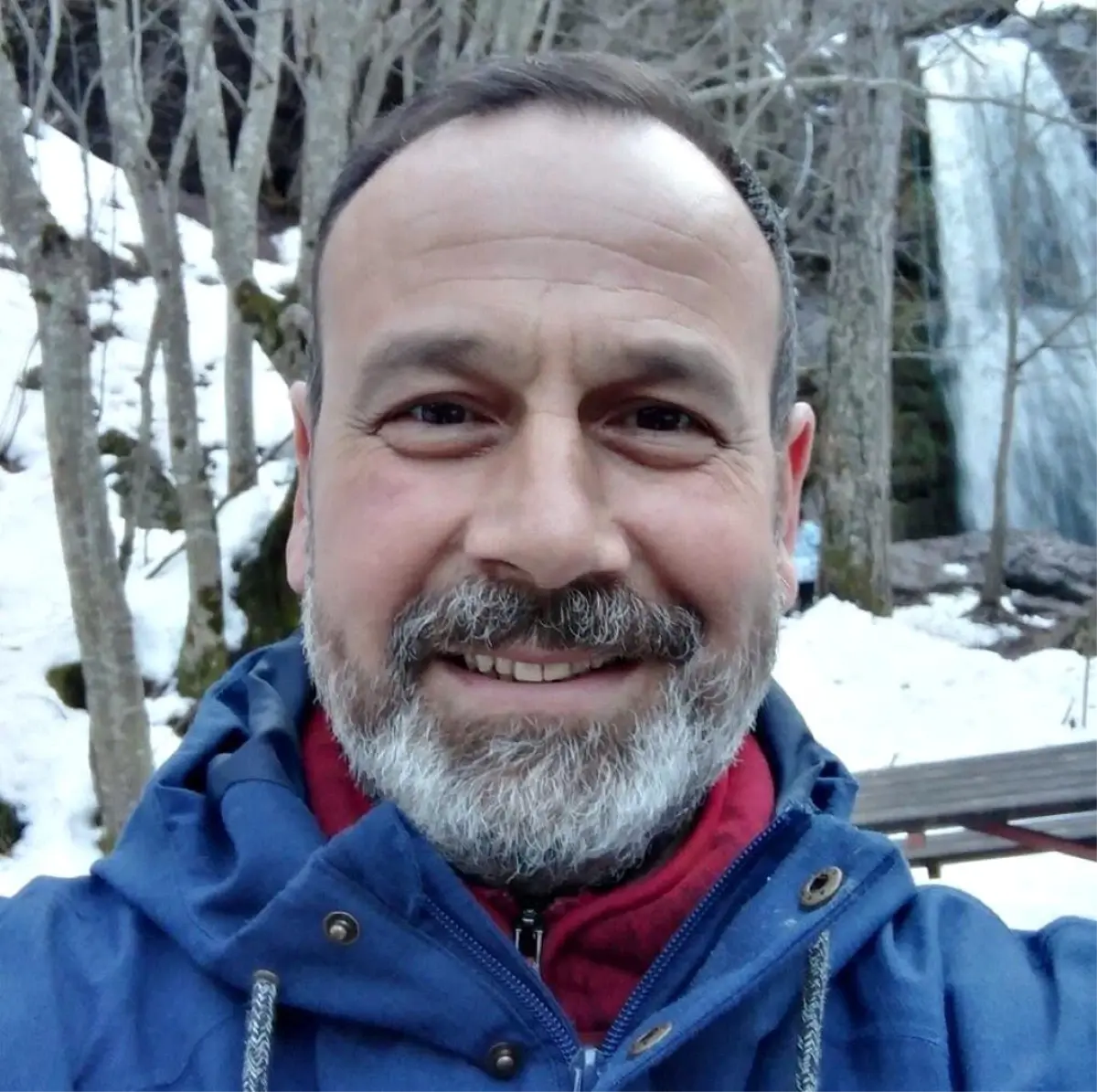 Zıpkınla balık avına çıkan emekli askeri savcı boğularak hayatını kaybetti