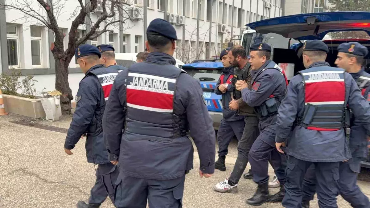 2 kişinin ölümüne sebep olan zanlılar adliyede