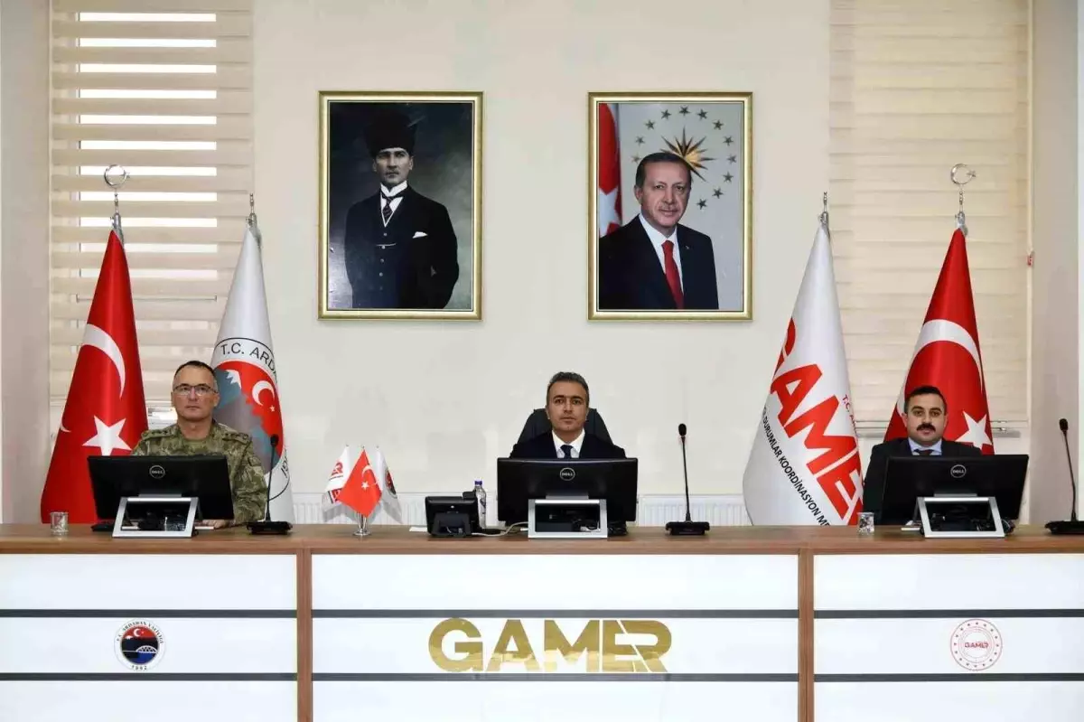 Ardahan'da güvenlik ve asayiş koordinasyon toplantısı yapıldı