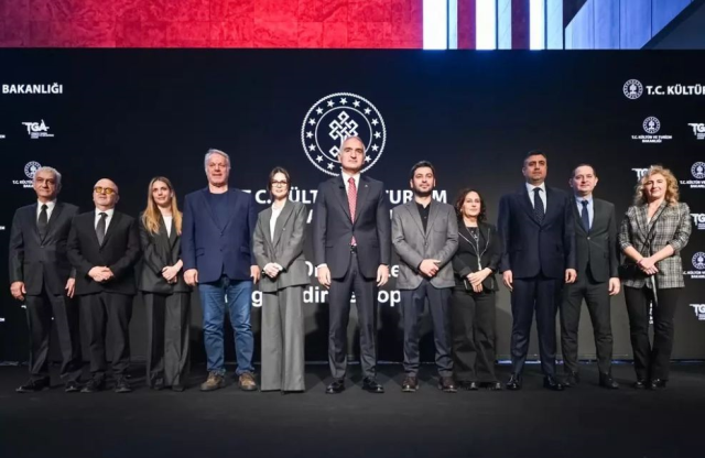 bakan ersoy un da katildigi toplantiya sinem 19394503 3680 m