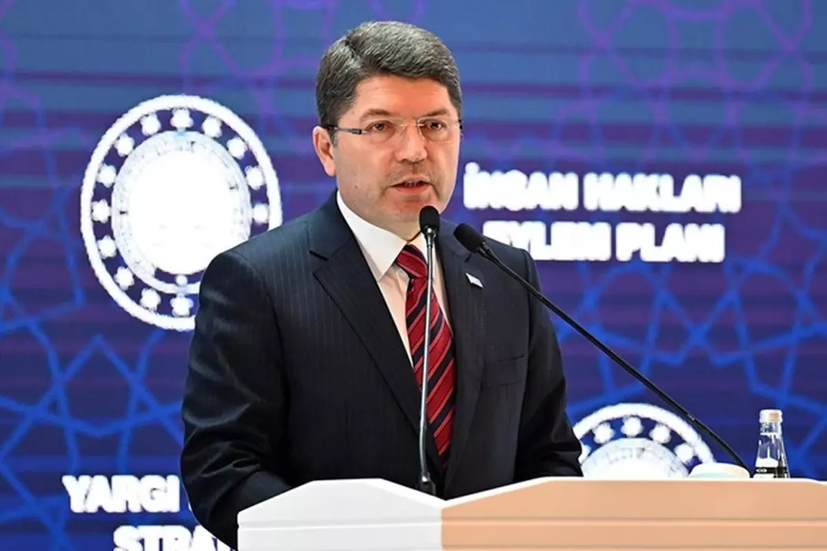 Bakan Tunç 11. Yargı Paketi'ndeki detayı "İlk kez" diyerek duyurdu