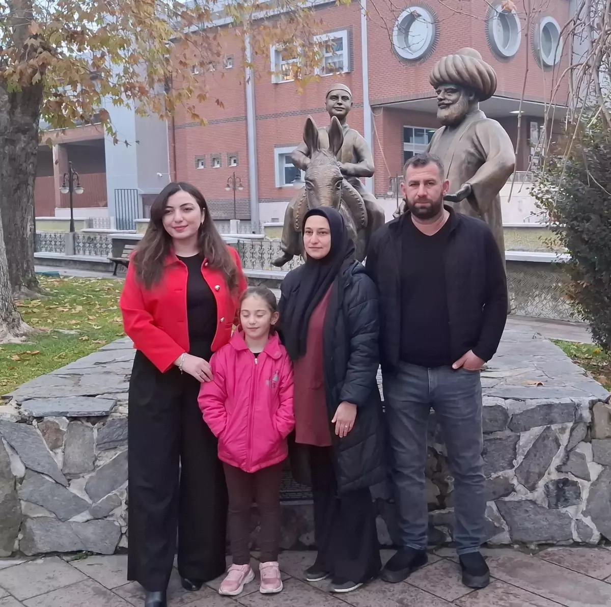 Belediye, düşen beton parçaları için kat maliklerini uyarmış; baba-kızın yaralandığı olayda hapis istemi