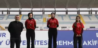 Burdur'da Mehmet Akif Ersoy'u Anma Haftası kapsamında düzenlenen spor turnuvaları tamamlandı