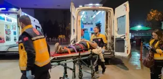 Bursa'da yolun karşısına geçmeye çalışan kadına kamyonet çarptı