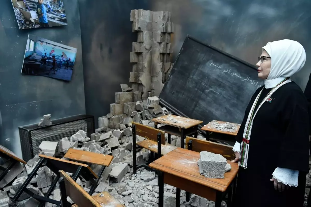 Emine Erdoğan, 'Kalanlar' Filistin Sergisi açılışında