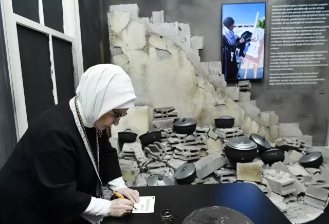 emine erdogan kalanlar filistin sergisi 19395335 3934 m