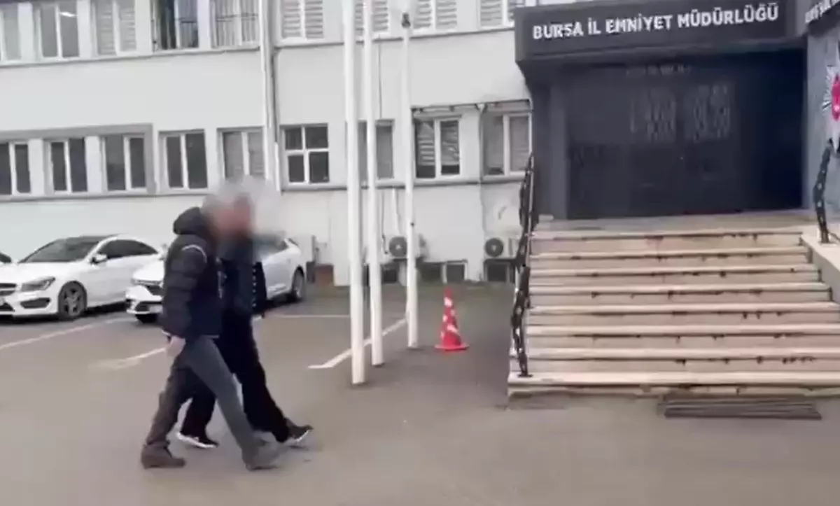 Husumetlisini tabancayla kovalayan şüpheli yakalandı