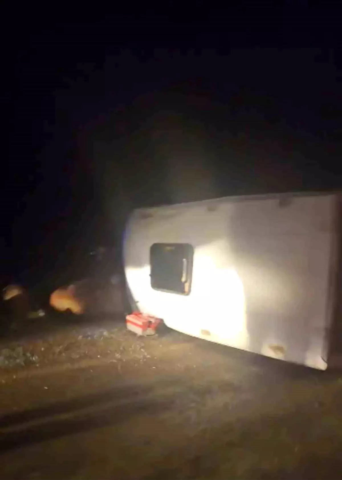 İnşaat işçilerini taşıyan minibüs devrildi: 16 yaralı