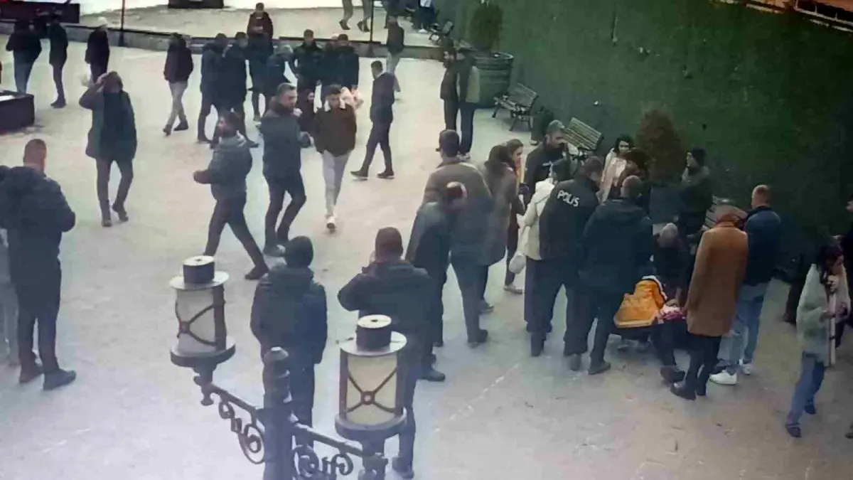 Kars'ta meydan muhaberesi gibi kavga: 7 kişi yaralandı