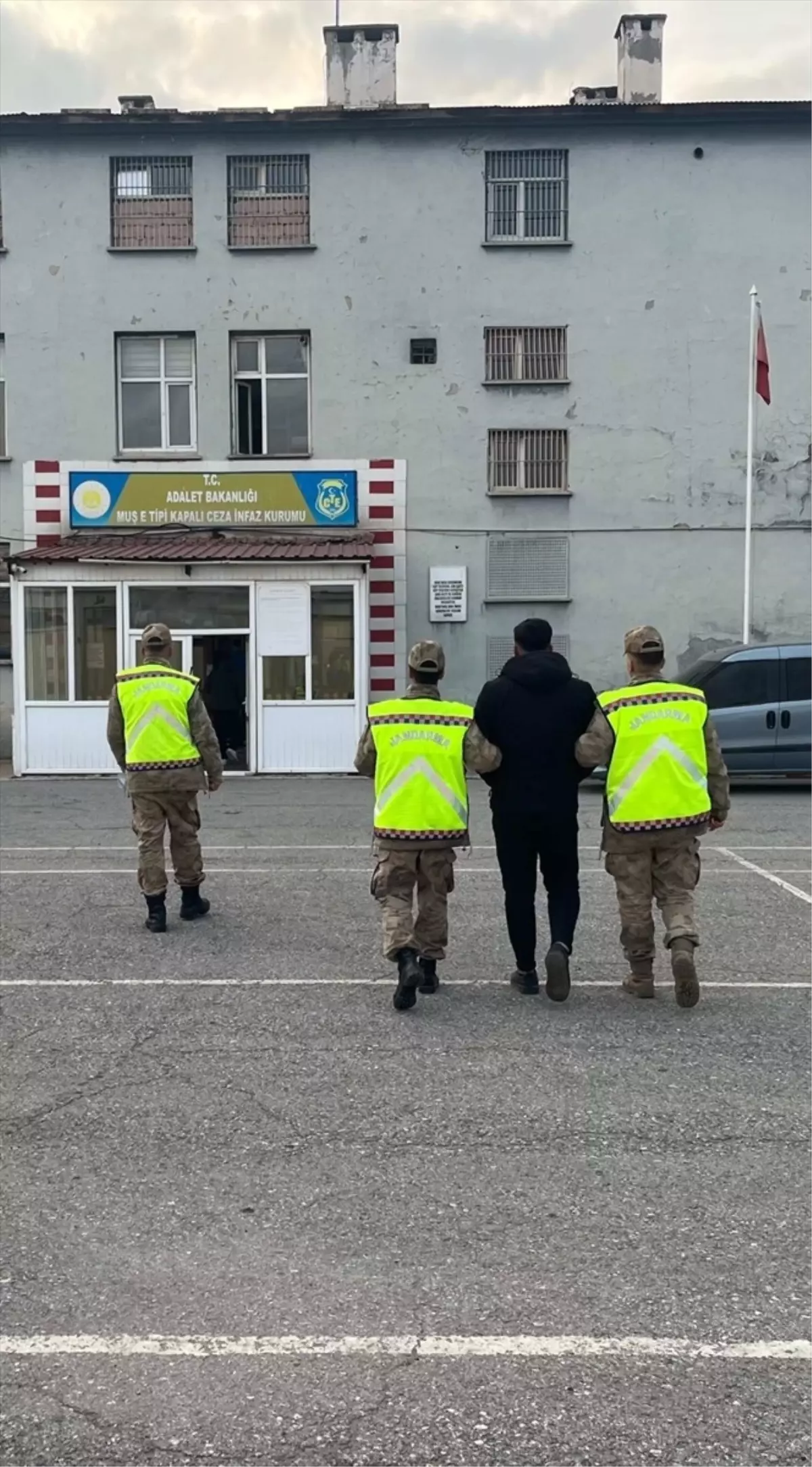 Muş'ta firari hükümlü yakalandı