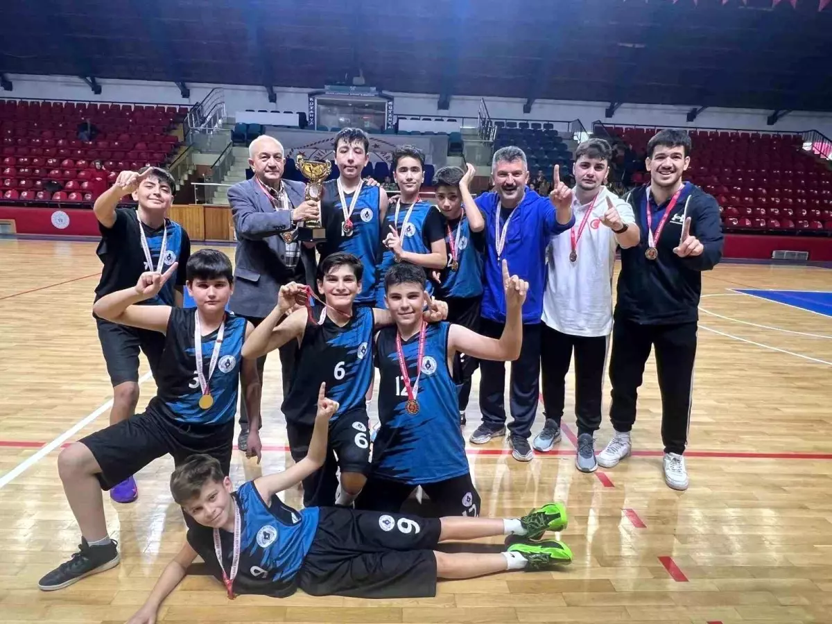 Potada Kütahya'nın zirvesi Zafertepe