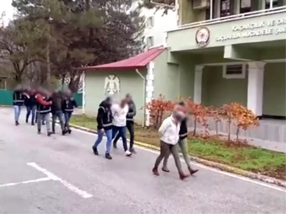 Uşak'ta tefecilere yönelik operasyonda 5 şüpheli gözaltına alındı