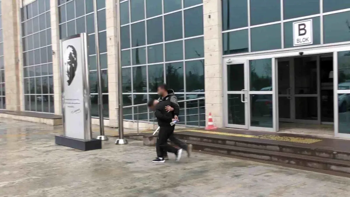 Uşak'ta uyuşturucu operasyonunda 3 kişi tutuklandı