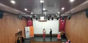 Asarcık'ta 'Sınır var sinir yok' söyleşisi düzenlendi