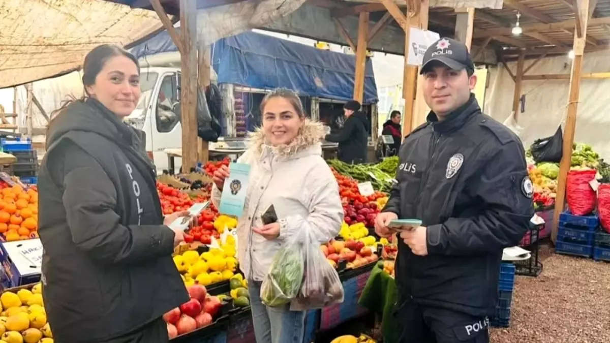 Ayancık'ta dolandırıcılara karşı 'pazar' mesaisi